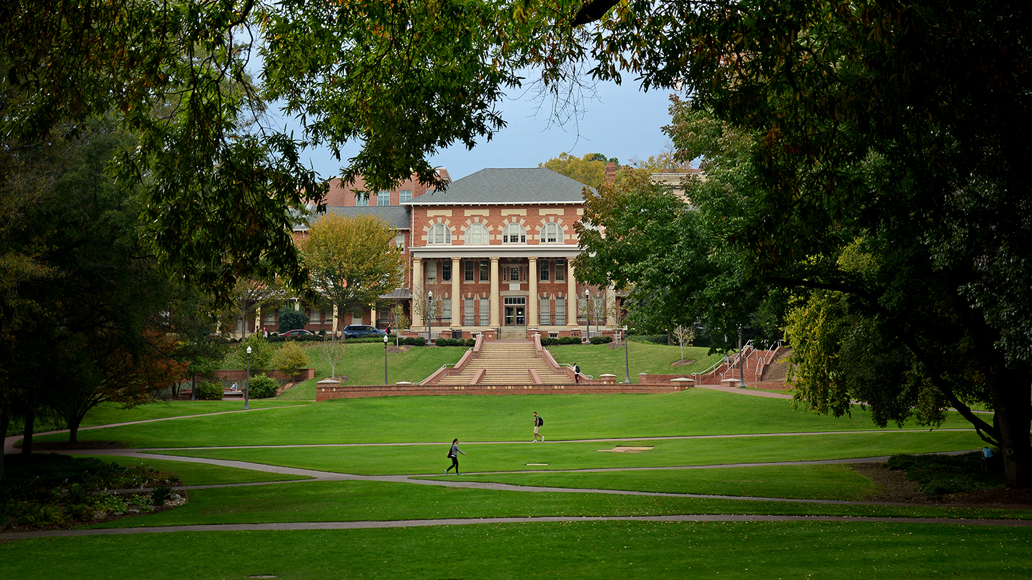 大学校园的照片