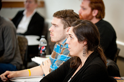 Jim Mclay讲授了一个在国际事务中的课程。