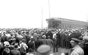 罗斯福总统在罗利火车站。