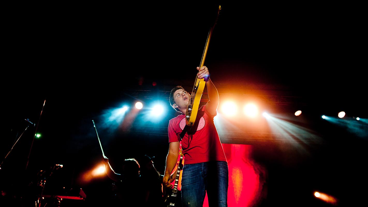 NC州初级苏格兰麦克风在Packapalooza 2014执行。