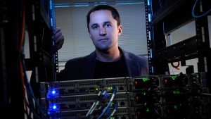 David Reif，遗传学副教授