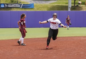 2015年垒球MaggieHawkins