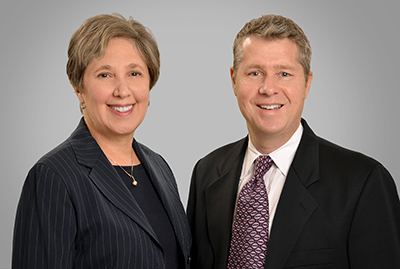 托比包裹（左）和安迪泰勒（右）。