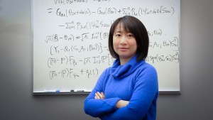 帕姆斯（COS）瑞歌教授。她是生物信息学。