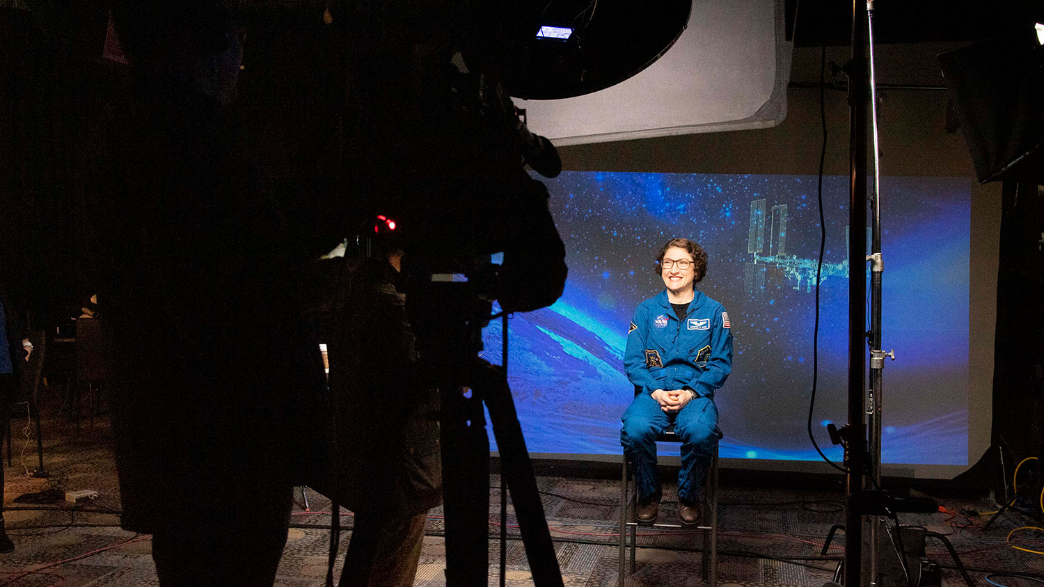 宇航员Christina Koch提供了新闻发布会
