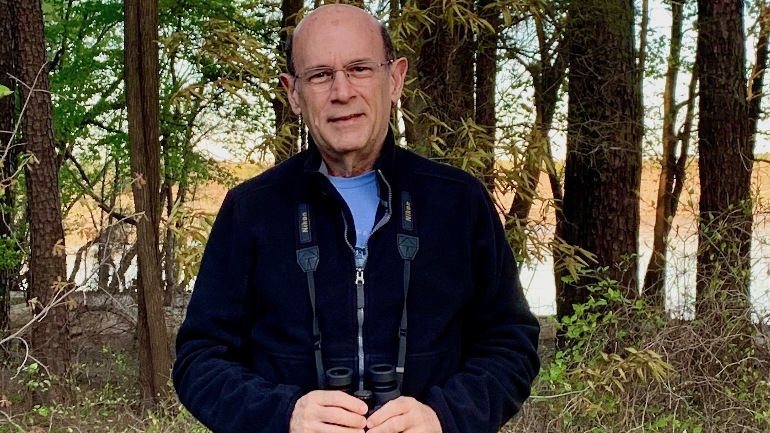 杰米·科拉佐在乔丹湖观鸟