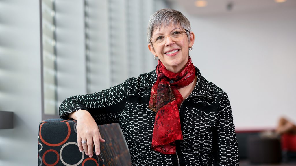 凯瑟琳·斯图尔特的大头照。