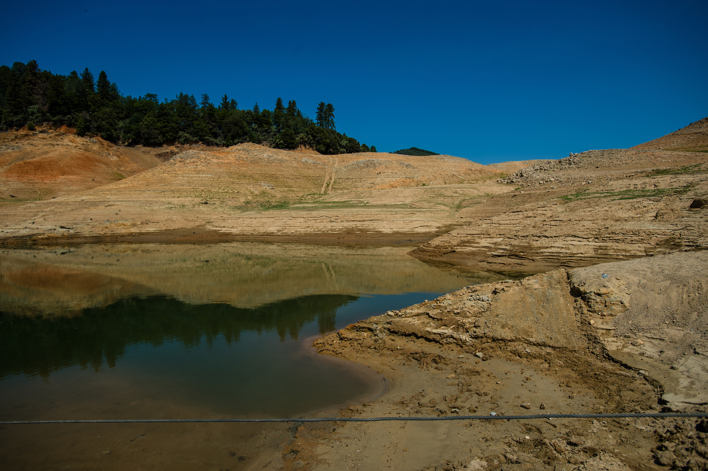 沙斯塔湖在加利福尼亚的一场干旱期间。