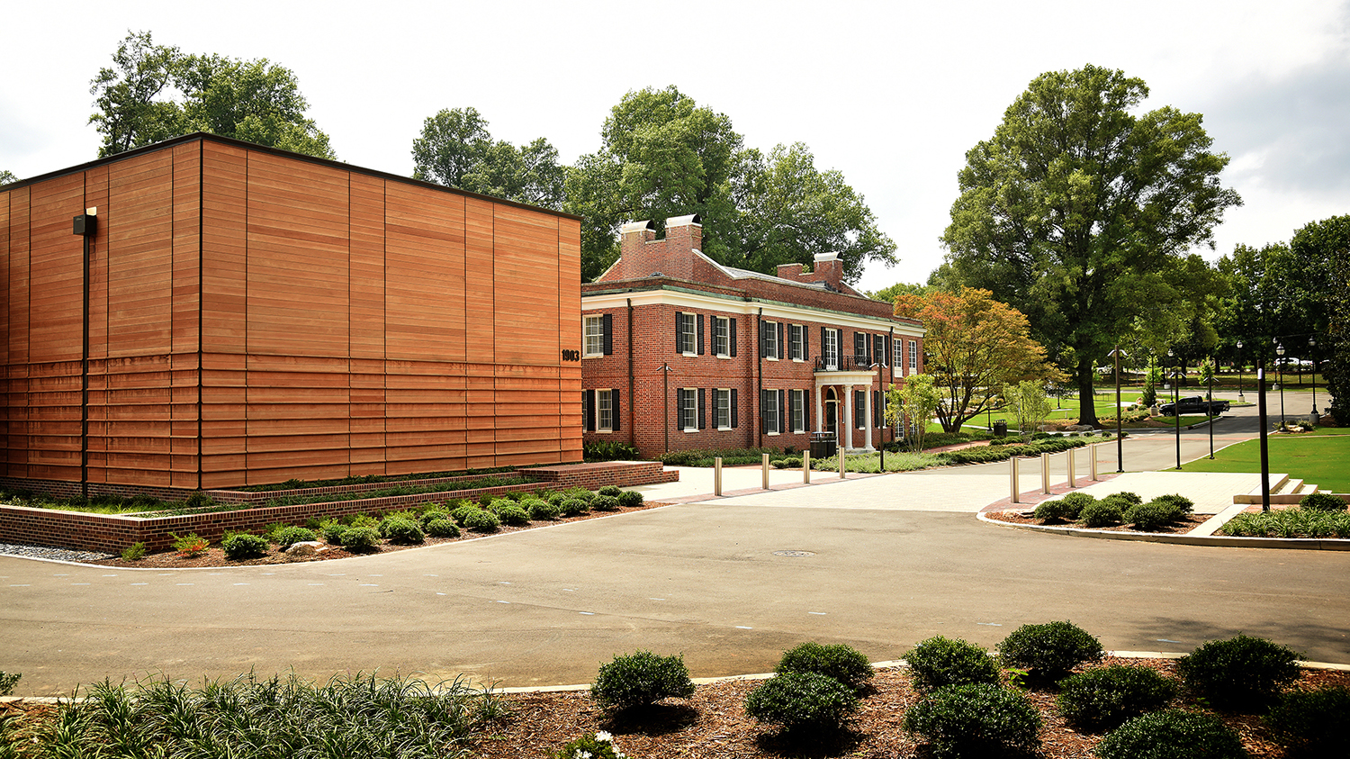 新格雷格艺术博物馆的外观+设计。