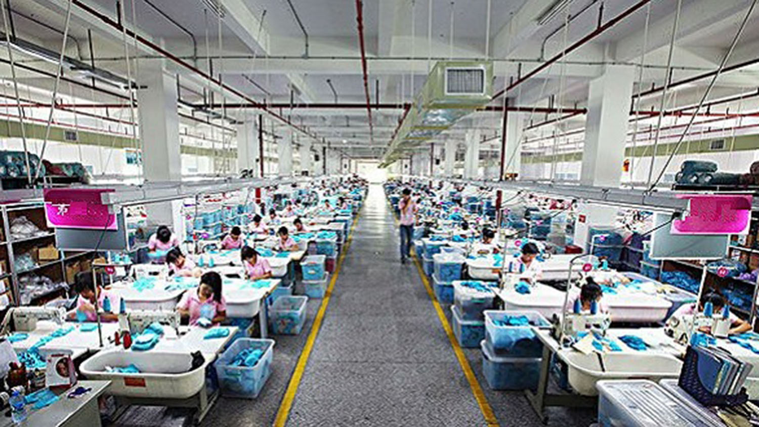 服装工厂在印度