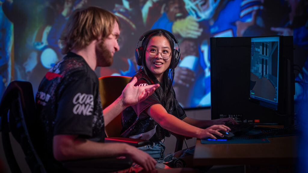 Esports Club members collaborate in the Teaching and Visualization Lab in Hunt Library.