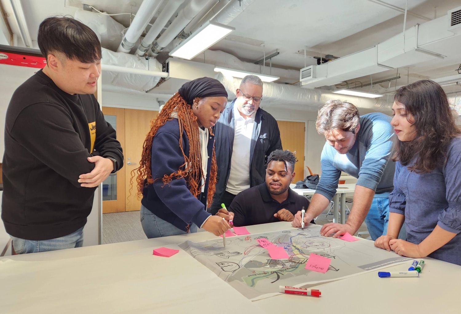 学生与Boone教授组成 公正社区实验室